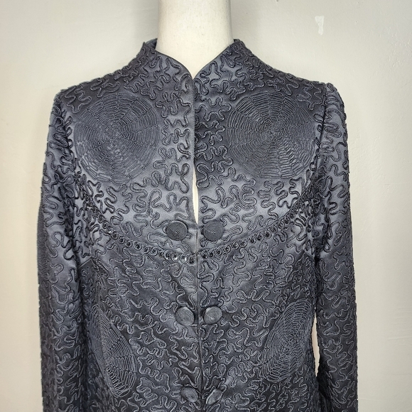 NWT Sue Wong Black Embroidered and Sequined Button Front Jacket Size 12 - Picture 13 of 17